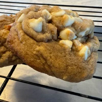 White Chocolate Macadamia Cookie