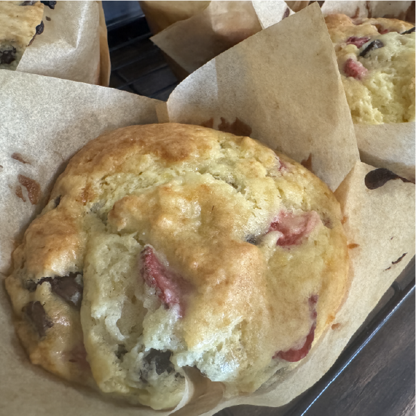 Strawberry Chocolate Chip Muffin (Box of 6)